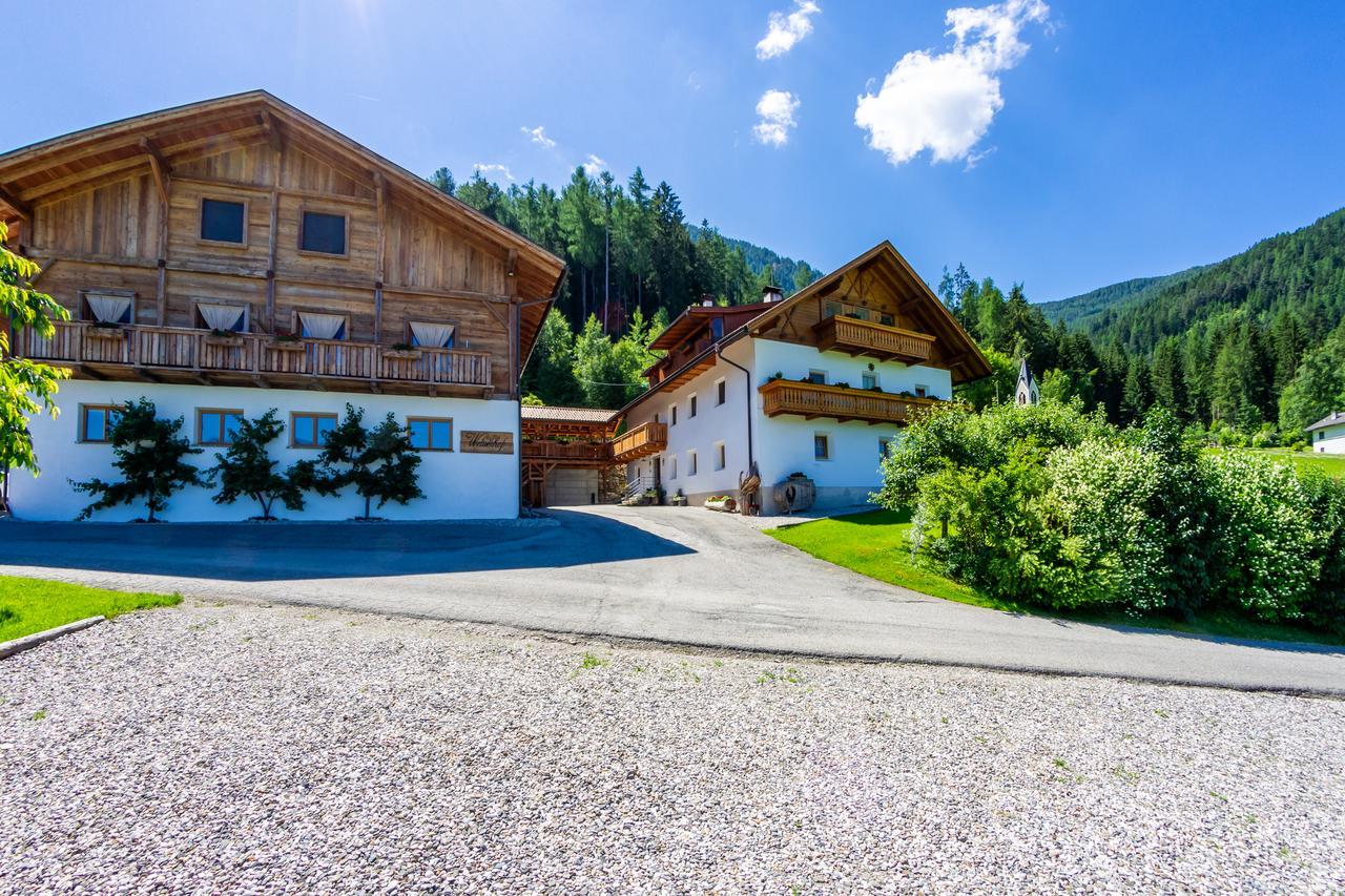Weliserhof Brunico Esterno foto